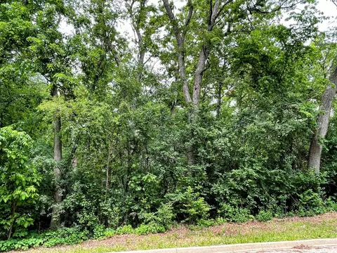 7402 Forest Oak Dr, Mchenry, IL 60050 photo 2