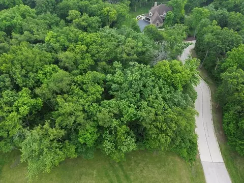 7304 Forest Oak Dr, Mchenry, IL 60050 photo 11