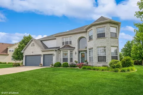 5436 Swan Cir, Hoffman Estates, IL 60192