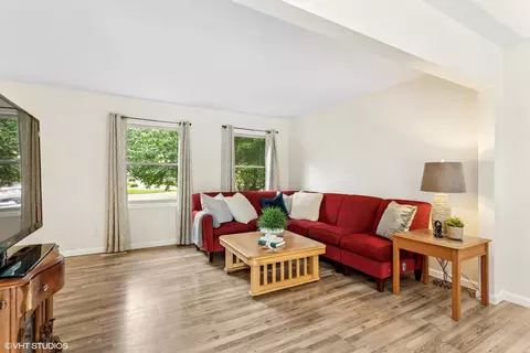 Living - 11 Willow Ct, Spring Valley, IL 61362 photo 1 of 3
