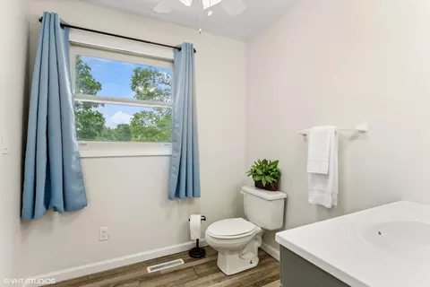 Bath - 11 Willow Ct, Spring Valley, IL 61362 photo 1 of 4
