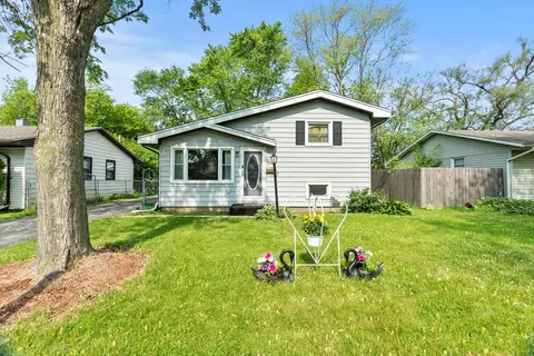 2110 Horeb Ave, Zion, IL 60099