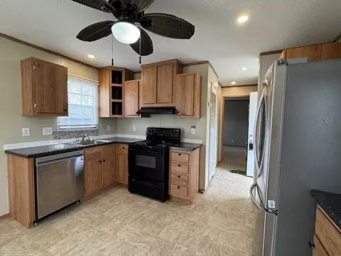 1124 Bayside Rd, Elgin, IL 60123 photo 15