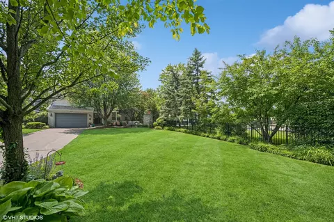 1635 Constitution Dr, Glenview, IL 60026 photo 27
