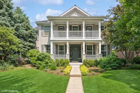 1635 Constitution Dr, Glenview, IL 60026