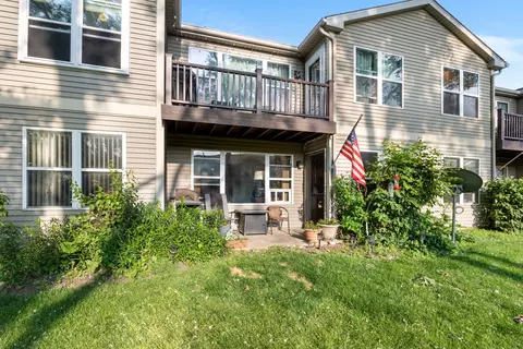 Other - 1022 Chaucer Ct #B, Elgin, IL 60120 photo 3 of 3