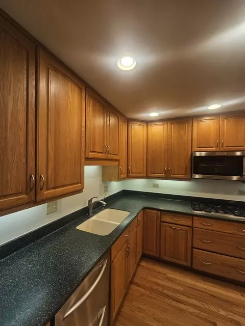 Kitchen - 399 Purdue Ln, Elgin, IL 60123 photo 1 of 2