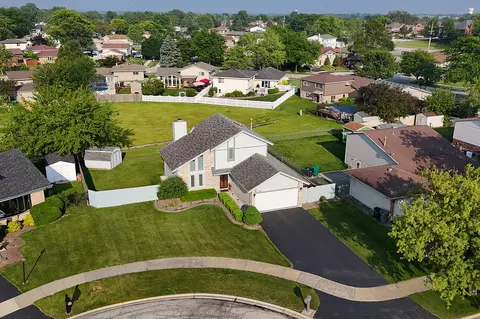 17007 Westwood Ct, Orland Hills, IL 60487