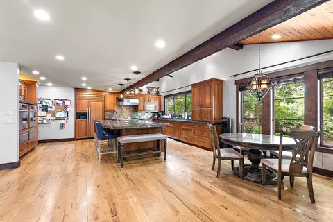 Kitchen - 2500 Wahoo Ct, Morris, IL 60450 photo 2 of 6
