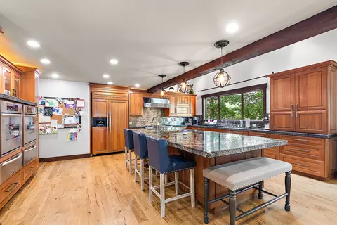 Kitchen - 2500 Wahoo Ct, Morris, IL 60450 photo 3 of 6