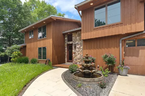 Exterior - 2500 Wahoo Ct, Morris, IL 60450 photo 1 of 18