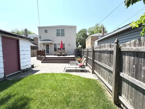 Exterior - 10043 S Artesian Ave, Chicago, IL 60655 photo 7 of 7