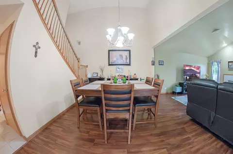 514 Madison Ln, Elgin, IL 60123 photo 17
