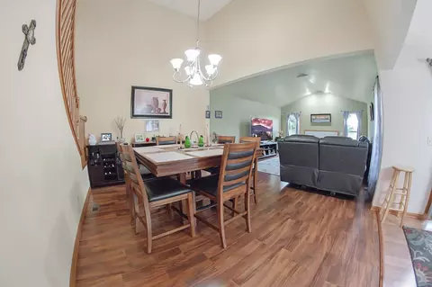 514 Madison Ln, Elgin, IL 60123 photo 18