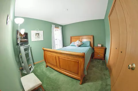 514 Madison Ln, Elgin, IL 60123 photo 8