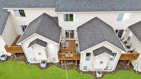 514 Madison Ln, Elgin, IL 60123 photo 27