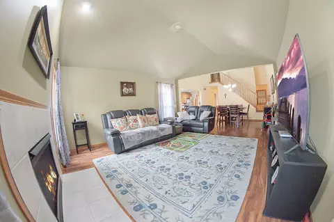 514 Madison Ln, Elgin, IL 60123 photo 22