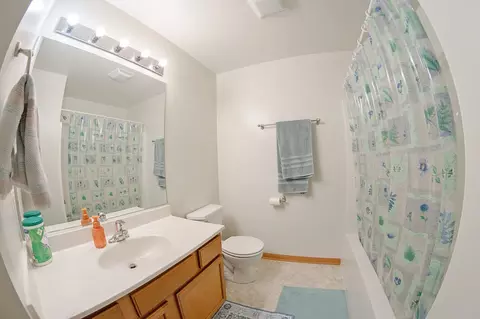 514 Madison Ln, Elgin, IL 60123 photo 7