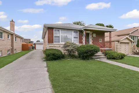 9826 S Harding Ave, Evergreen Park, IL 60805