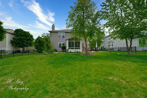 Exterior - 602 Spring Dr, Marengo, IL 60152 photo 4 of 4