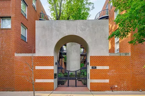 5400 S Hyde Park Blvd #10C, Chicago, IL 60615