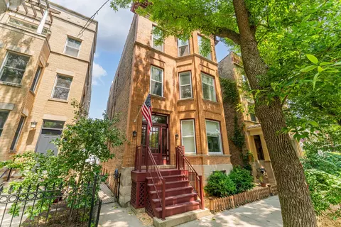 1128 W Wolfram St #2, Chicago, IL 60657