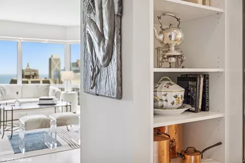 100 E Huron St #3104, Chicago, IL 60611 photo 12