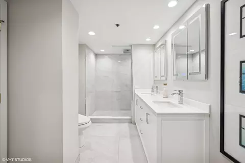 100 E Huron St #3104, Chicago, IL 60611 photo 21