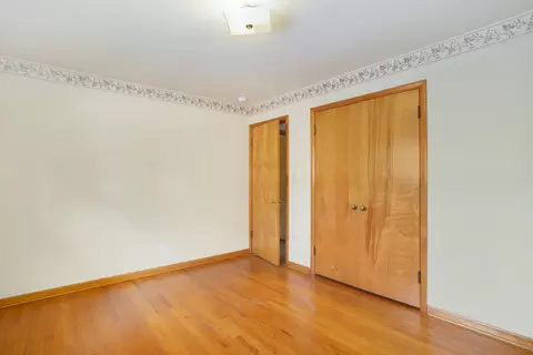Bedroom - 2454 184th St, Lansing, IL 60438 photo 6 of 7