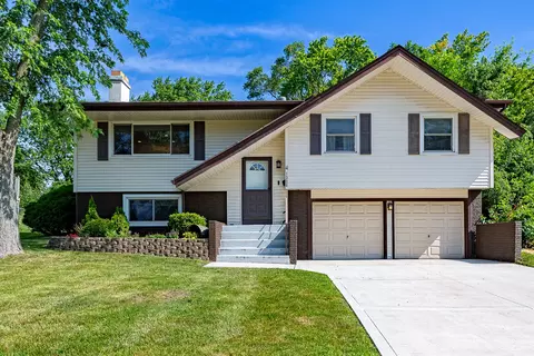 1328 Concord Ln, Schaumburg, IL 60193