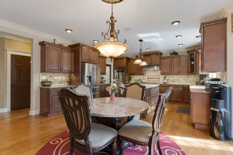 Kitchen - 1835 Rizzi Ln, Bartlett, IL 60103 photo 2 of 5