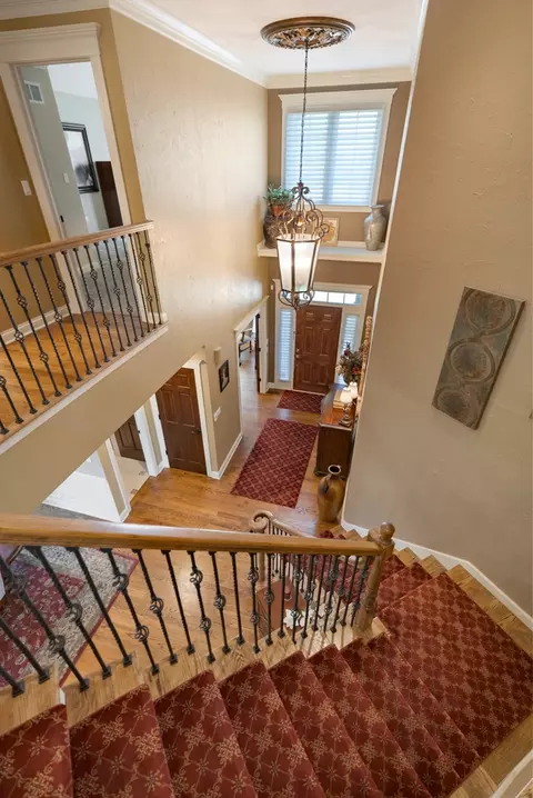 Entry Way - 1835 Rizzi Ln, Bartlett, IL 60103 photo 2 of 4