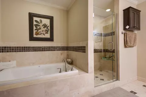 Bath - 1835 Rizzi Ln, Bartlett, IL 60103 photo 3 of 5