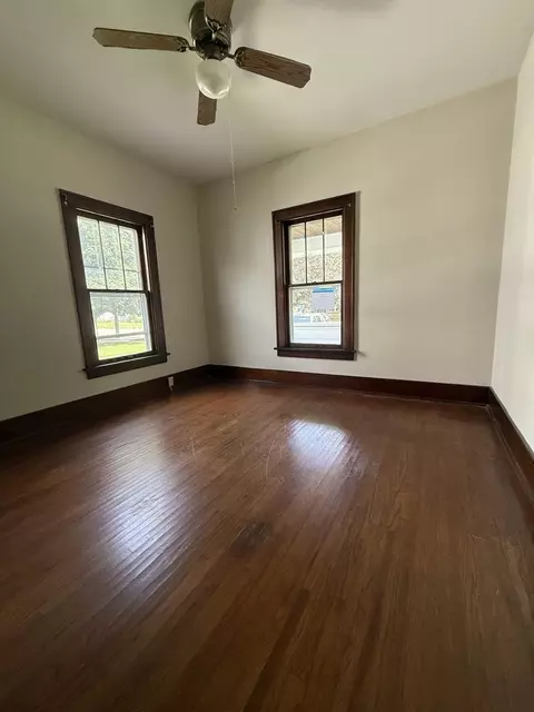 1707 W 3rd St, Dixon, IL 61021 photo 9