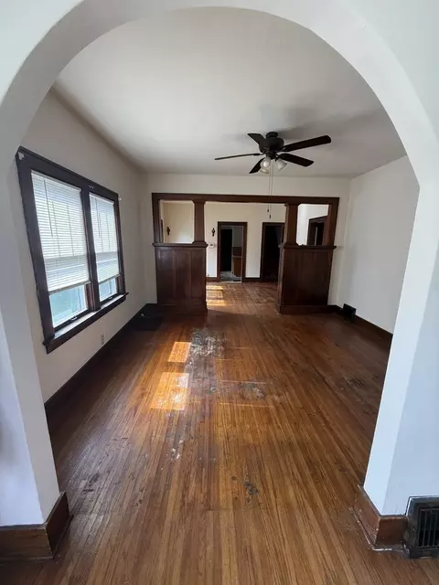 1707 W 3rd St, Dixon, IL 61021 photo 4