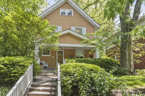 2353 Ridge Ave, Evanston, IL 60201