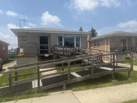 512 Yates Ave, Calumet City, IL 60409