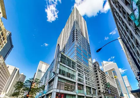 8 E Randolph St #2702, Chicago, IL 60601