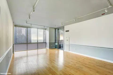 8 E Randolph St #2702, Chicago, IL 60601 photo 2