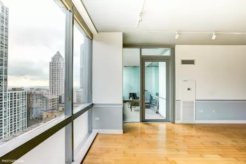 8 E Randolph St #2702, Chicago, IL 60601 photo 5