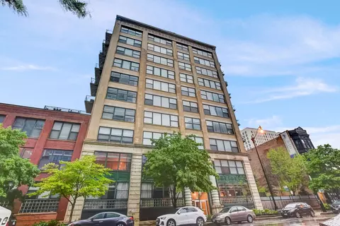 1322 S Wabash Ave #407, Chicago, IL 60605
