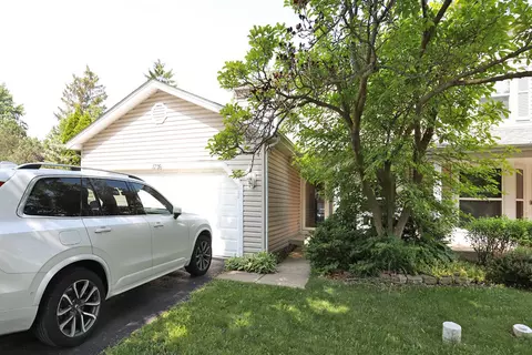 1726 Southbridge Ct, Schaumburg, IL 60194