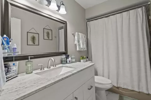 Bath - 7250 W 84th St #C, Bridgeview, IL 60455 photo 2 of 2