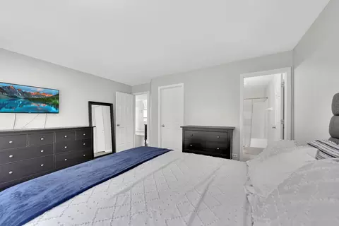 Bedroom - 991 Willow St, Itasca, IL 60143 photo 2 of 6