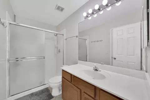 Bath - 991 Willow St, Itasca, IL 60143 photo 3 of 3