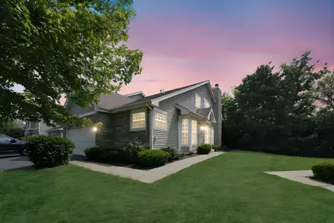 Exterior - 991 Willow St, Itasca, IL 60143 photo 2 of 4