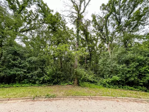 7407 Forest Oak Dr, Mchenry, IL 60050 photo 2