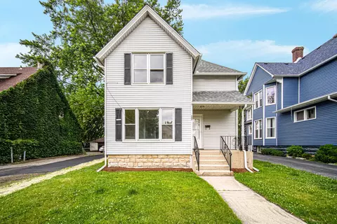 207 Iowa Ave, Joliet, IL 60433