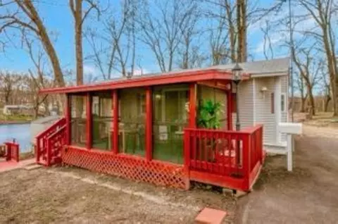 2776 E 2625th Rd #E-9, Marseilles, IL 61341 photo 4