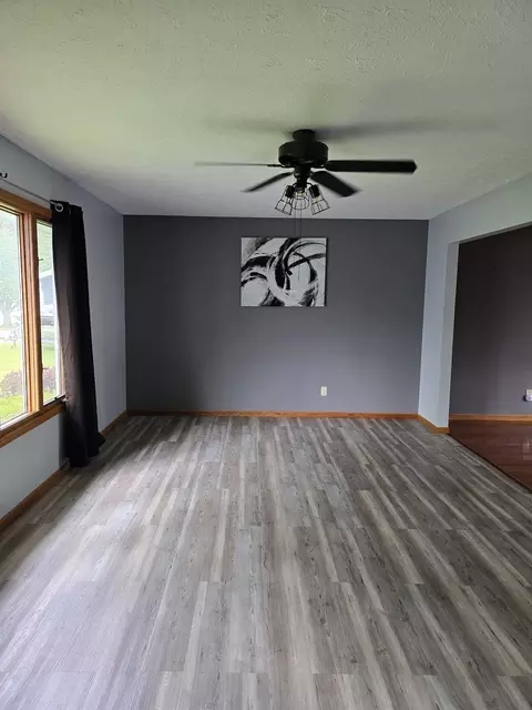 9915 Applegate Dr, Roscoe, IL 61073 photo 5